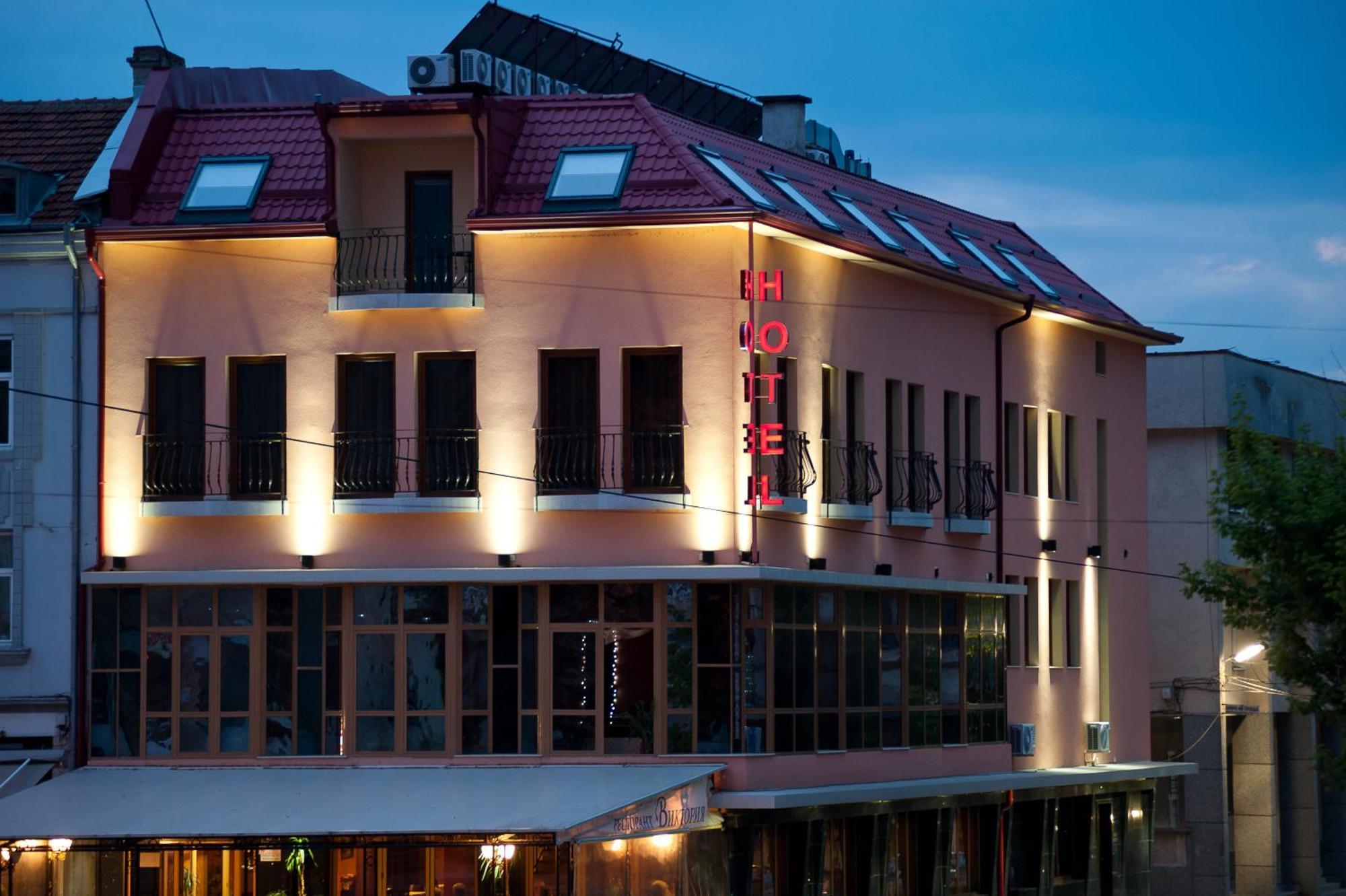 Hotel Victoria Panagyurishte Buitenkant foto